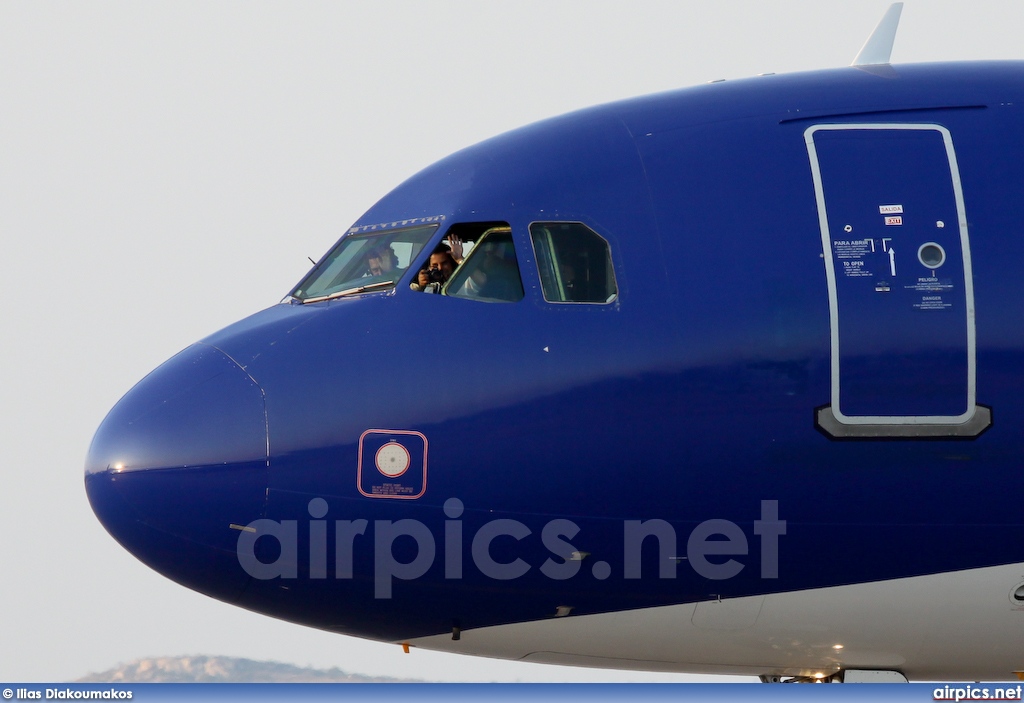 EC-KIK, Airbus A320-200, Air Comet