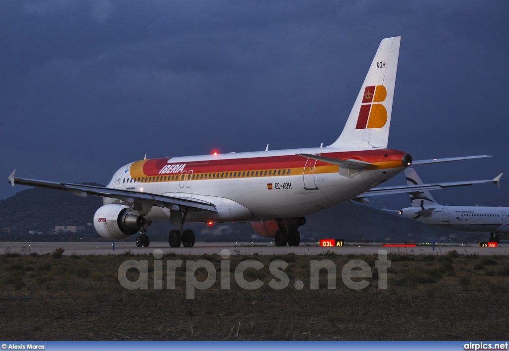 EC-KOH, Airbus A320-200, Iberia