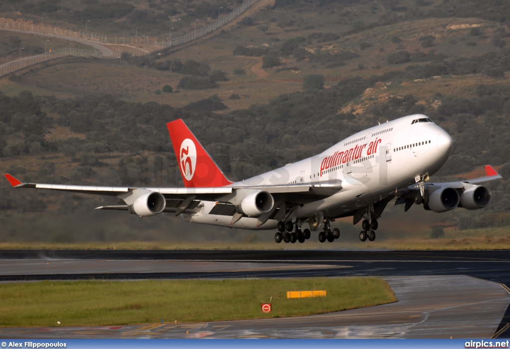 EC-KQC, Boeing 747-400, Pullmantur Air