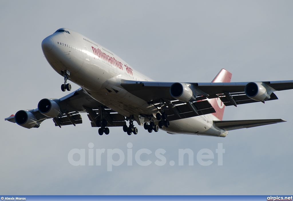 EC-KQC, Boeing 747-400, Pullmantur Air