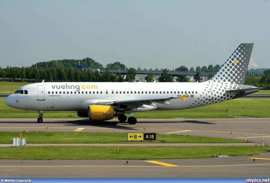 EC-LAA, Airbus A320-200, Vueling