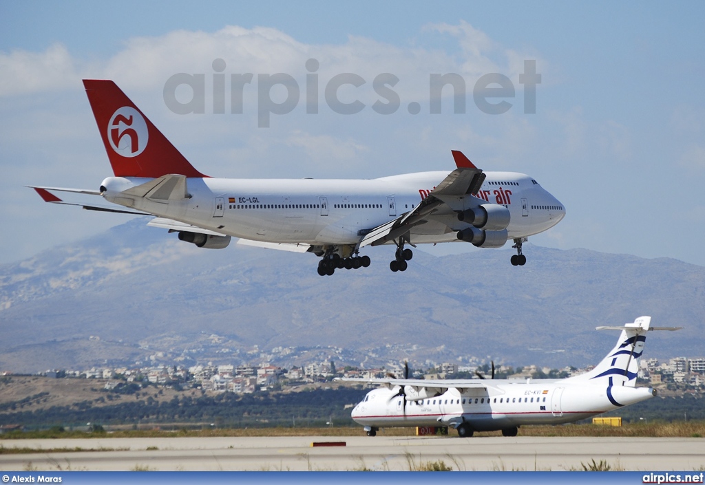 EC-LGL, Boeing 747-400, Pullmantur Air