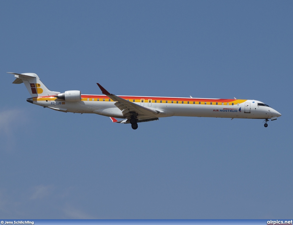 EC-LJS, Bombardier CRJ-1000, Air Nostrum (Iberia Regional)