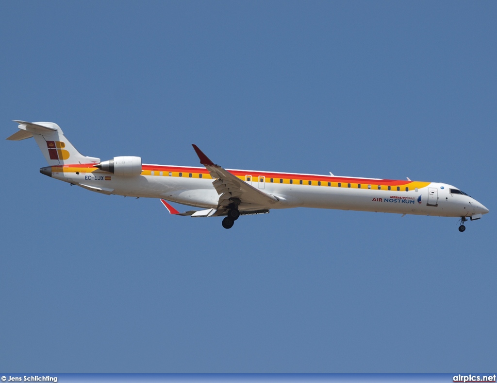 EC-LJX, Bombardier CRJ-1000, Air Nostrum (Iberia Regional)