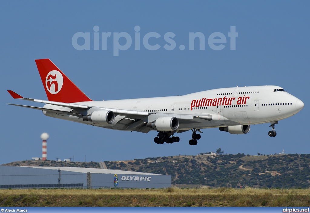 EC-LNA, Boeing 747-400, Pullmantur Air