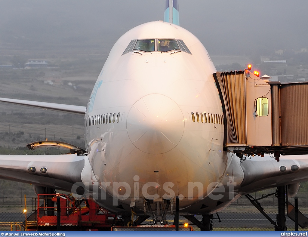 EC-LNA, Boeing 747-400, Pullmantur Air