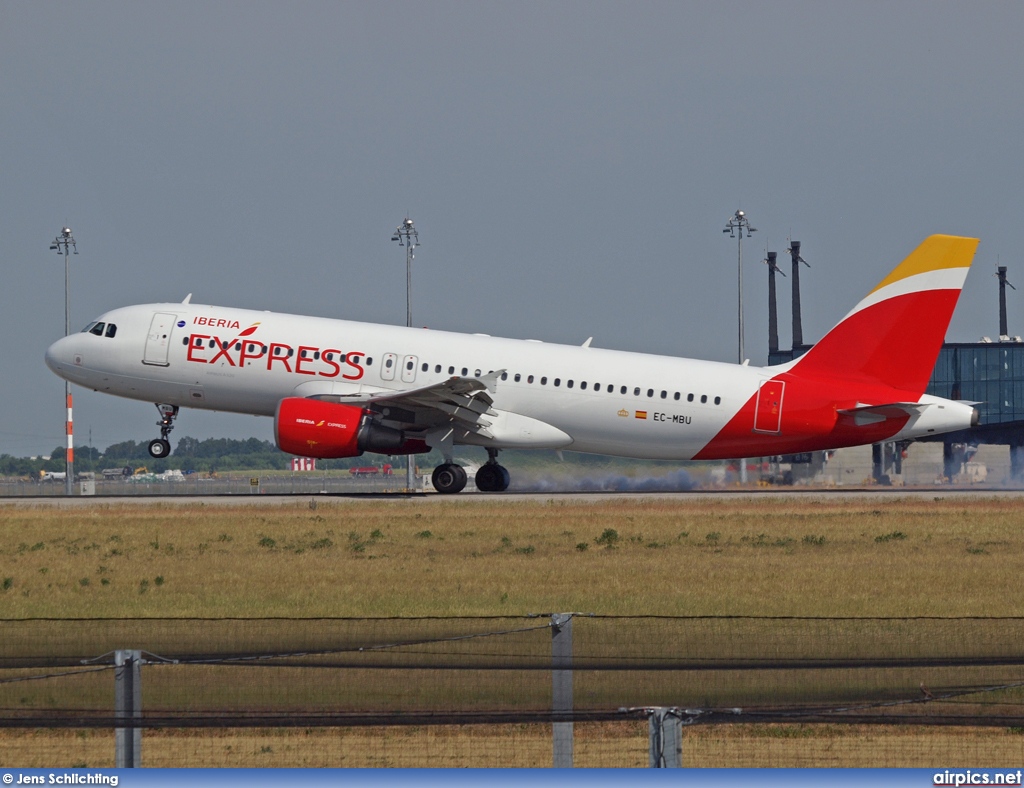 EC-MBU, Airbus A320-200, Iberia Express