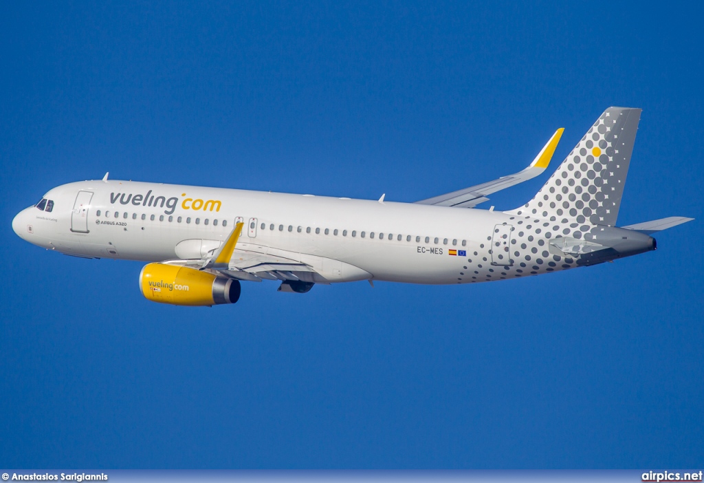 EC-MES, Airbus A320-200, Vueling