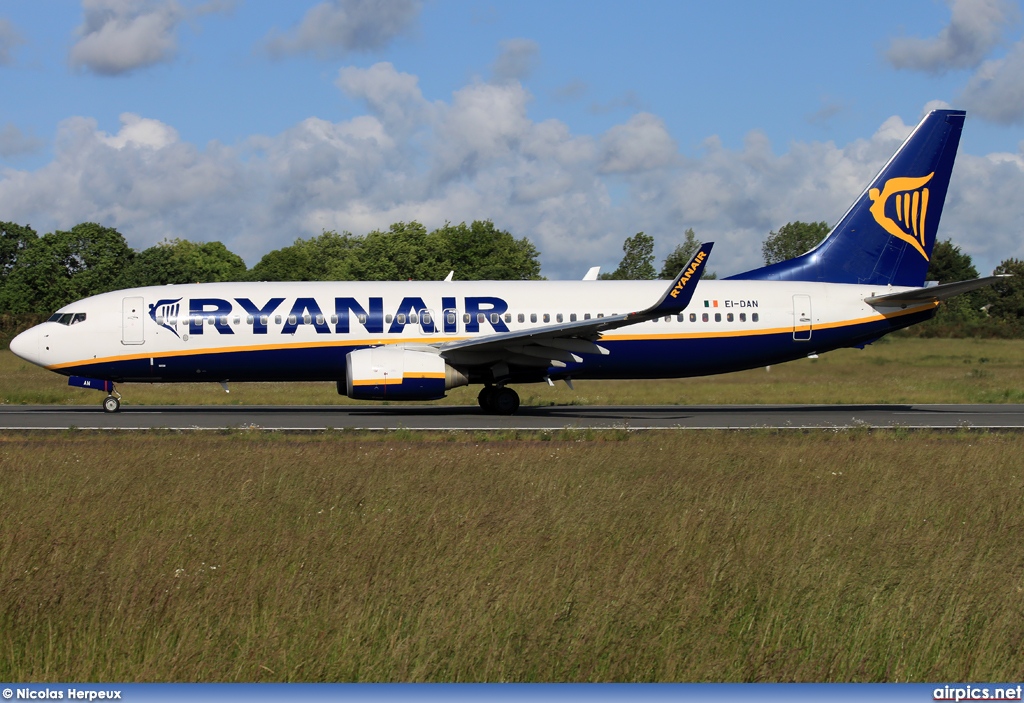 EI-DAN, Boeing 737-800, Ryanair