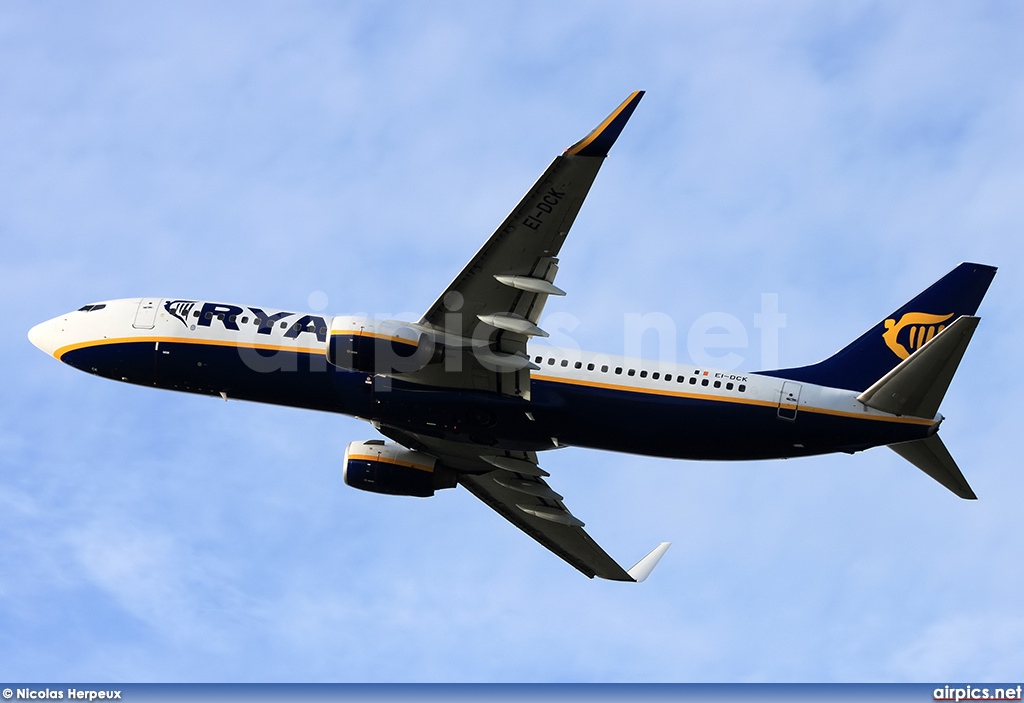 EI-DCK, Boeing 737-800, Ryanair