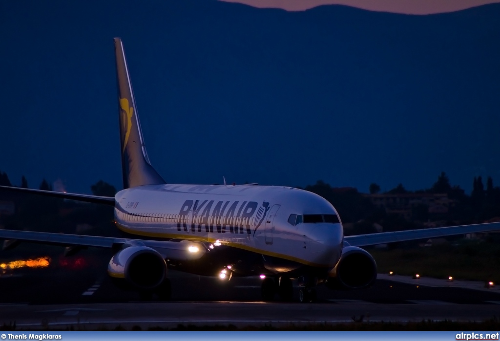 EI-DHP, Boeing 737-800, Ryanair