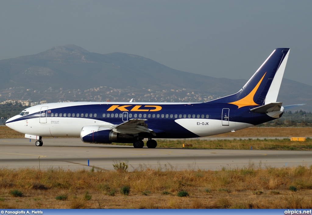 EI-DJK, Boeing 737-300, KD Avia