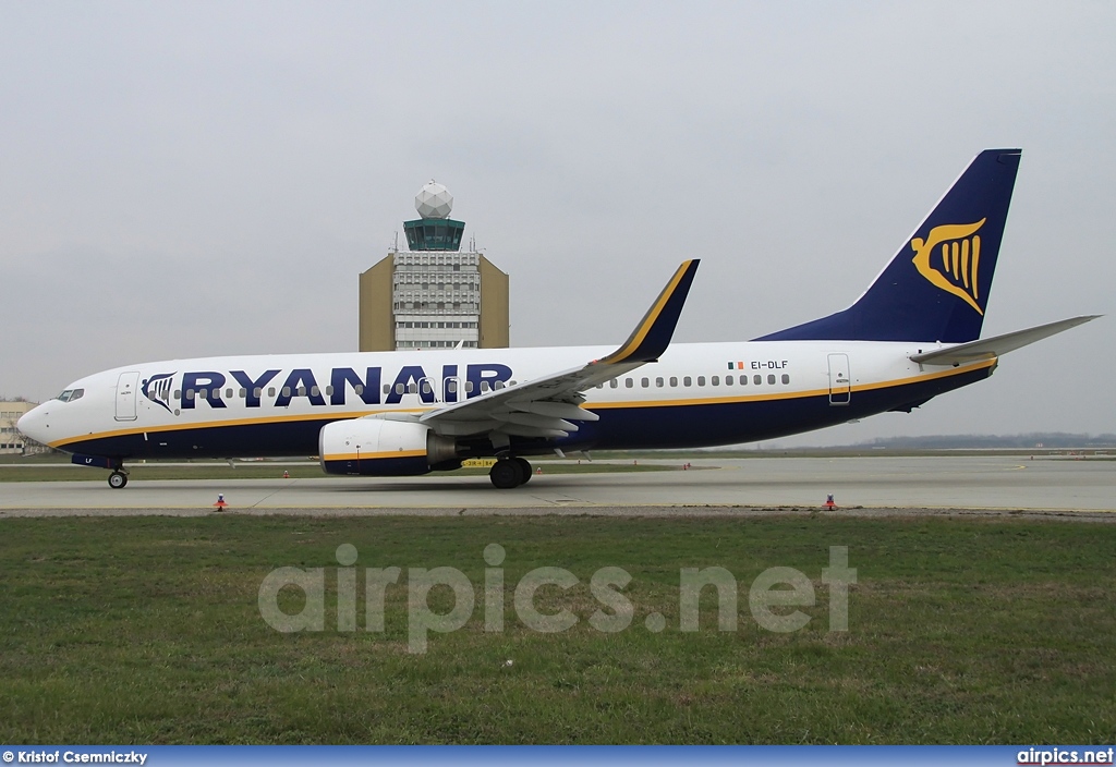 EI-DLF, Boeing 737-800, Ryanair