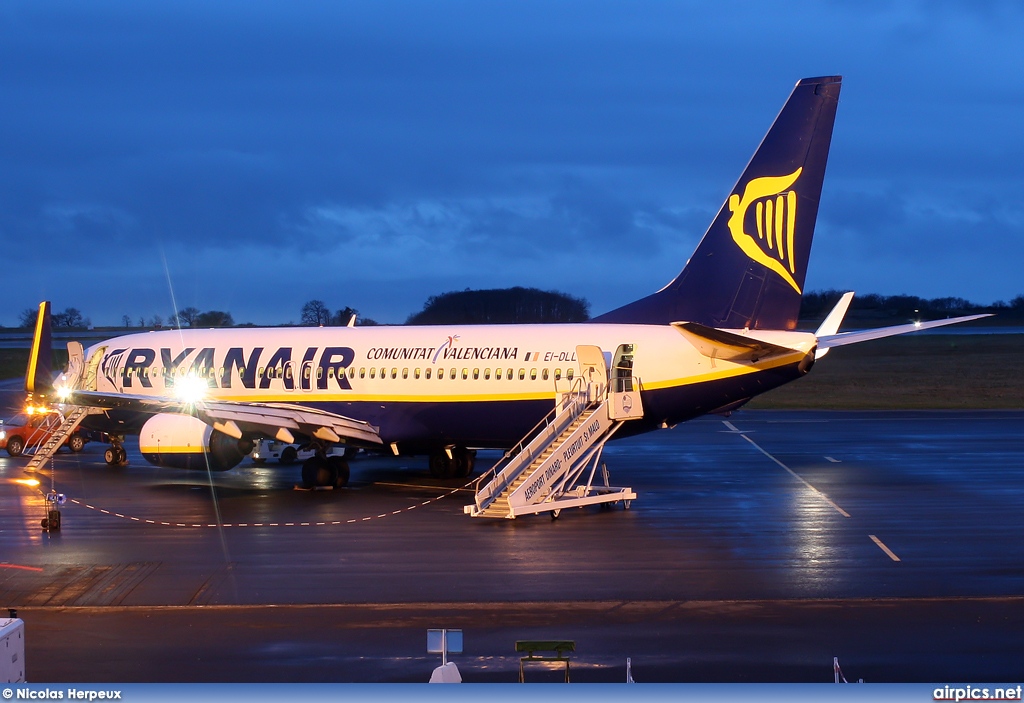 EI-DLL, Boeing 737-800, Ryanair