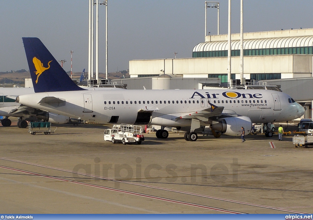 EI-DSA, Airbus A320-200, Air One