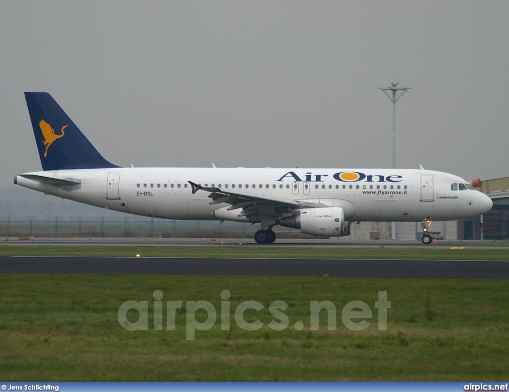 EI-DSL, Airbus A320-200, Air One