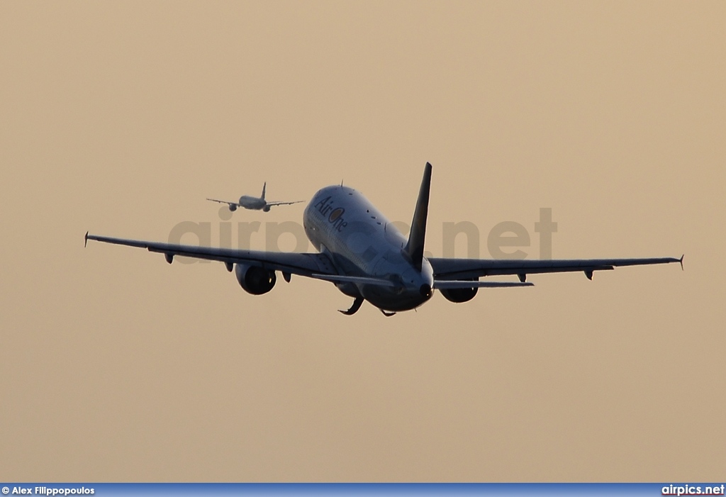 EI-DSL, Airbus A320-200, Air One