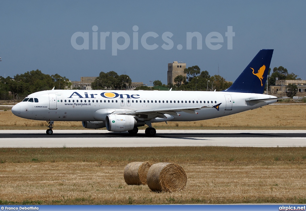 EI-DSM, Airbus A320-200, Air One