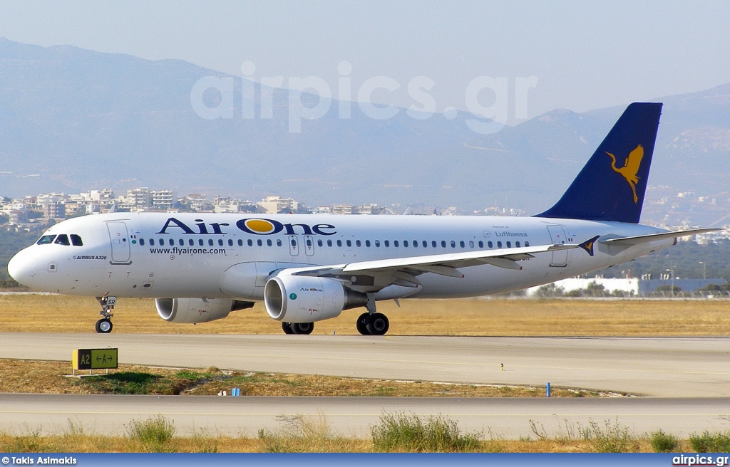 EI-DSR, Airbus A320-200, Air One