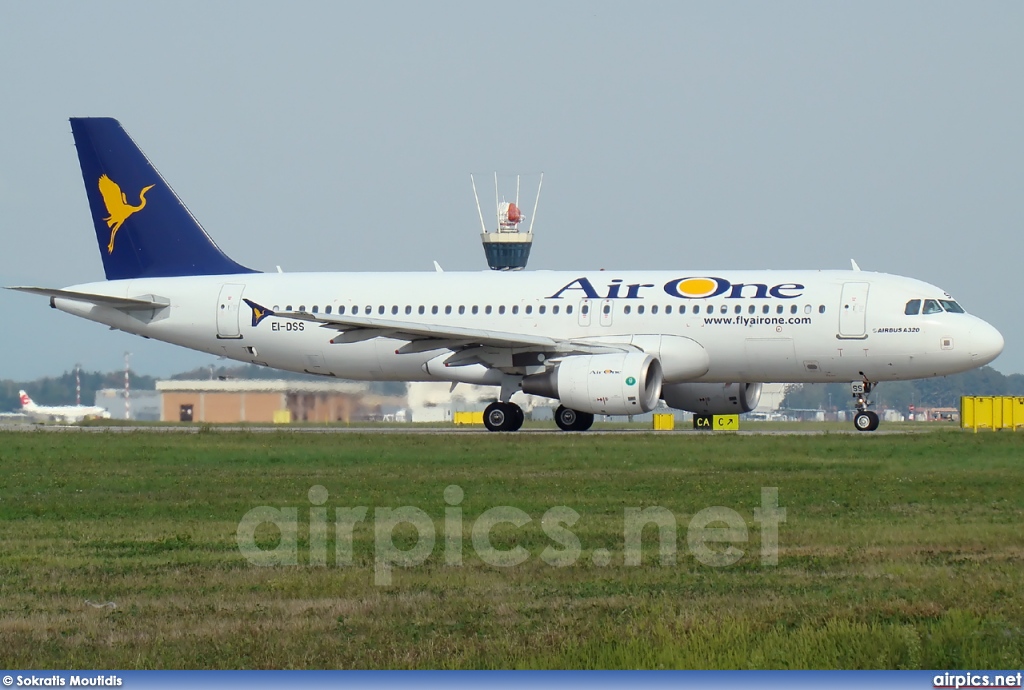 EI-DSS, Airbus A320-200, Air One