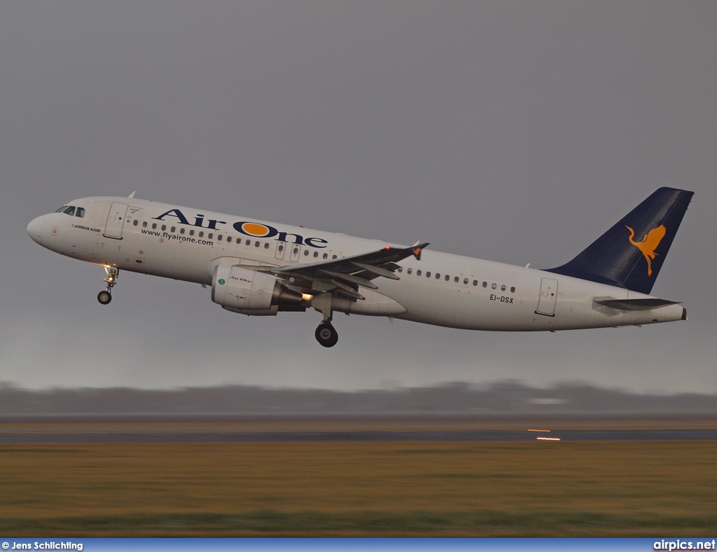 EI-DSX, Airbus A320-200, Air One