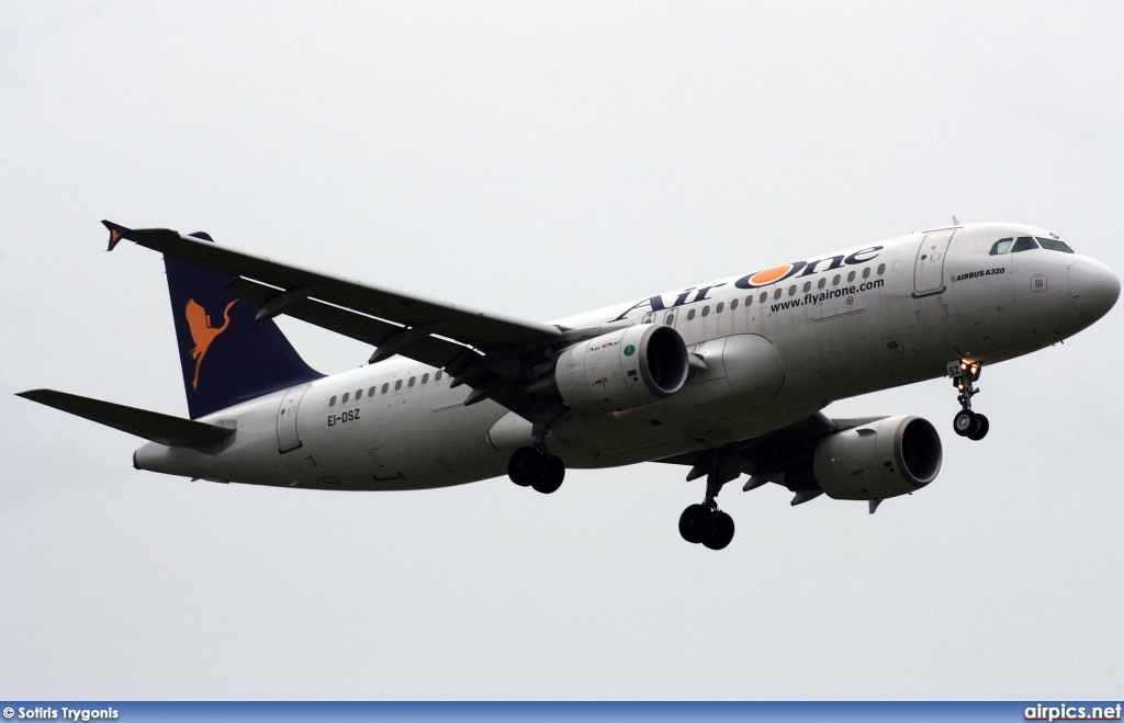 EI-DSZ, Airbus A320-200, Air One