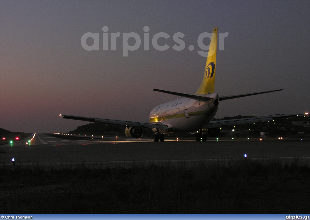 EI-DUS, Boeing 737-300(QC), Mistral Air