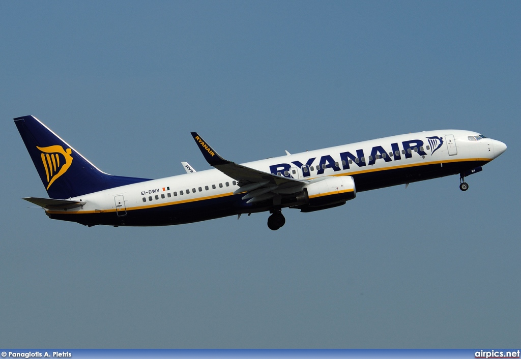 EI-DWV, Boeing 737-800, Ryanair