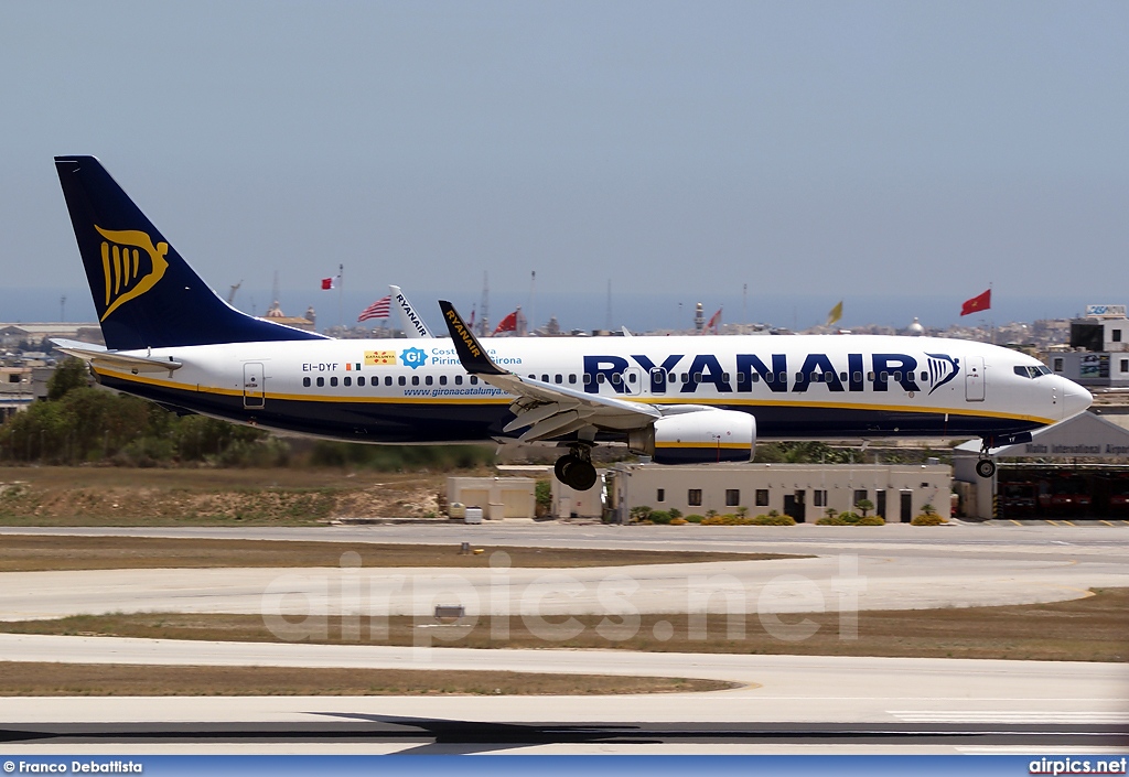 EI-DYF, Boeing 737-800, Ryanair