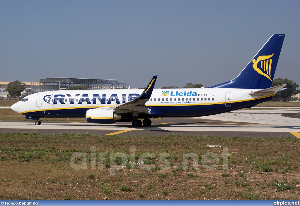 EI-EBN, Boeing 737-800, Ryanair