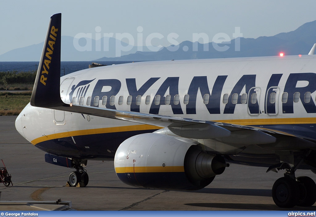 EI-EGA, Boeing 737-800, Ryanair