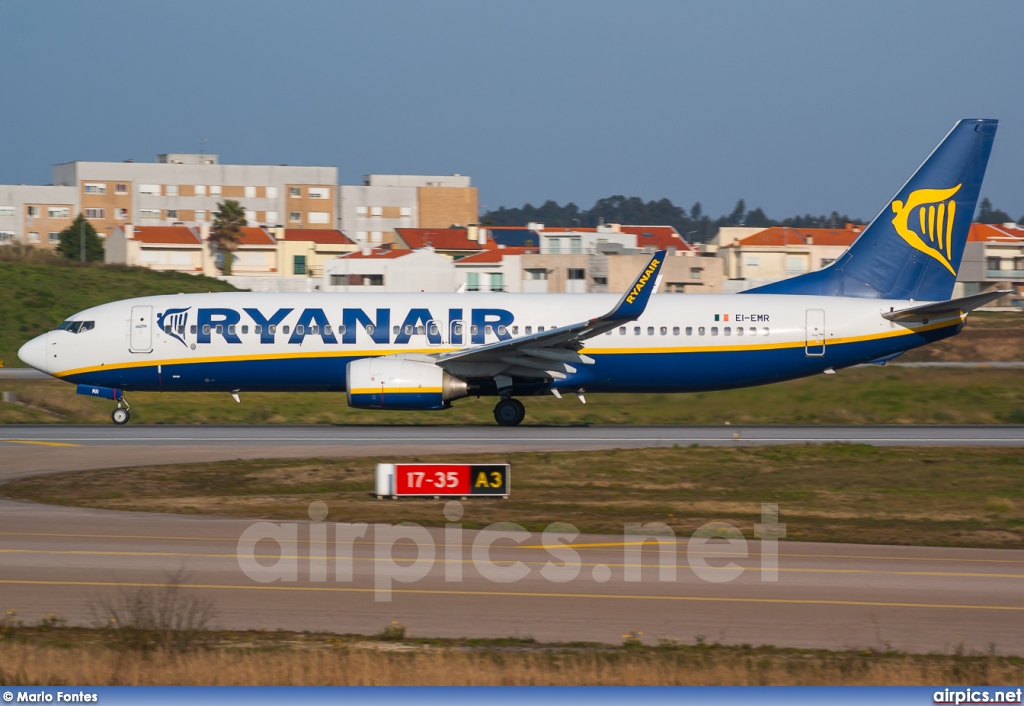 EI-EMR, Boeing 737-800, Ryanair