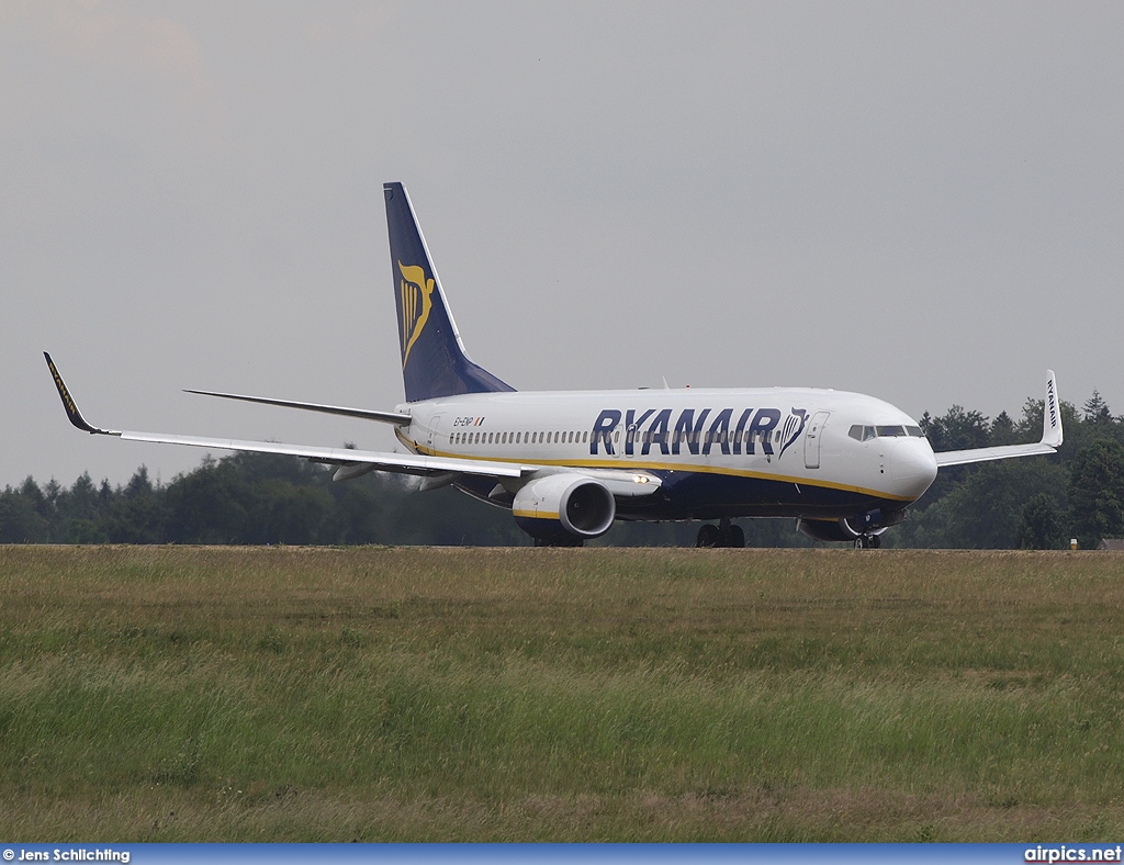 EI-ENP, Boeing 737-800, Ryanair