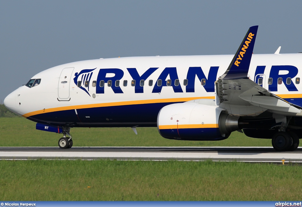 EI-ENY, Boeing 737-800, Ryanair