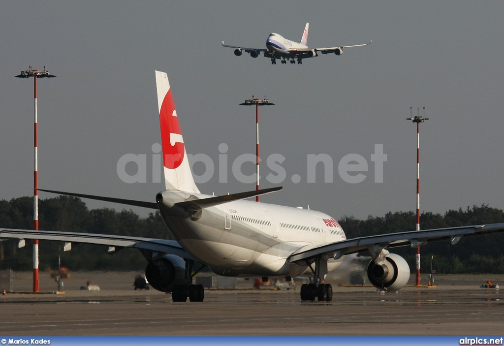 EI-EZL, Airbus A330-200, Eurofly