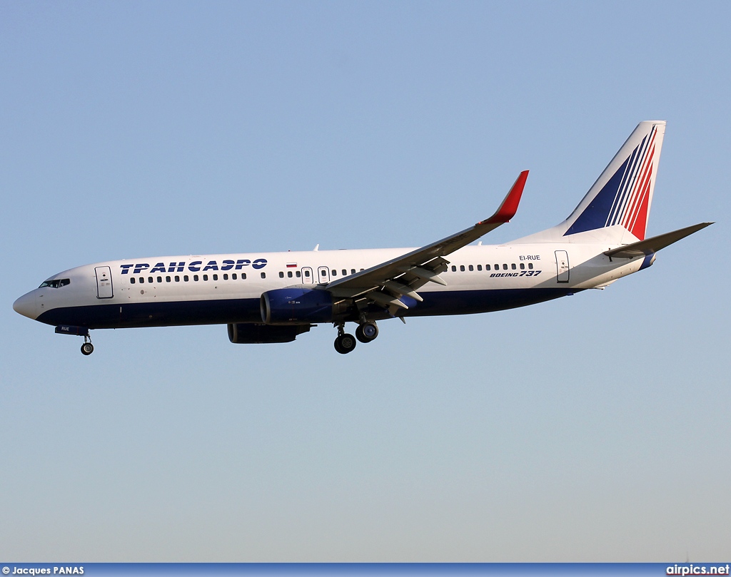 EI-RUE, Boeing 737-800, Transaero