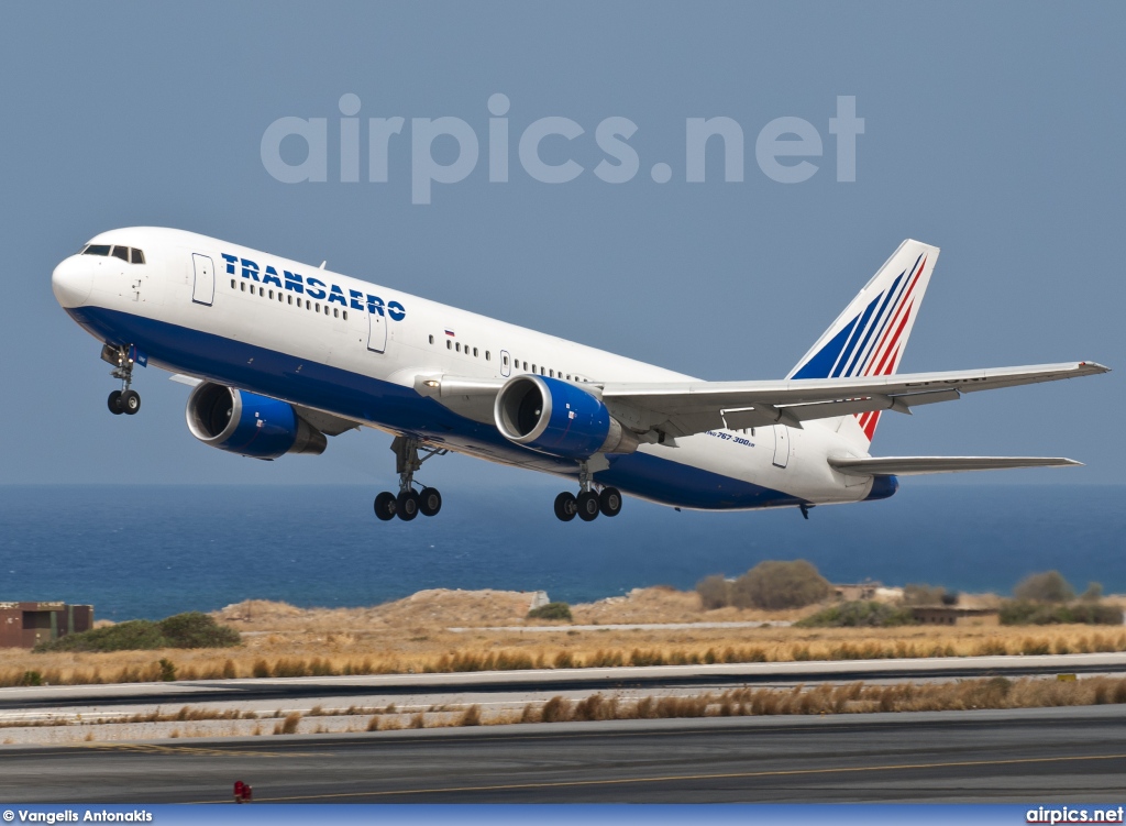 EI-UNF, Boeing 767-300ER, Transaero