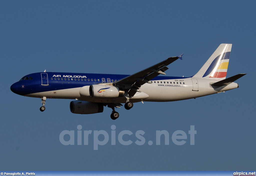 ER-AXT, Airbus A320-200, Air Moldova