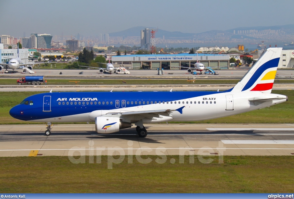 ER-AXV, Airbus A320-200, Air Moldova