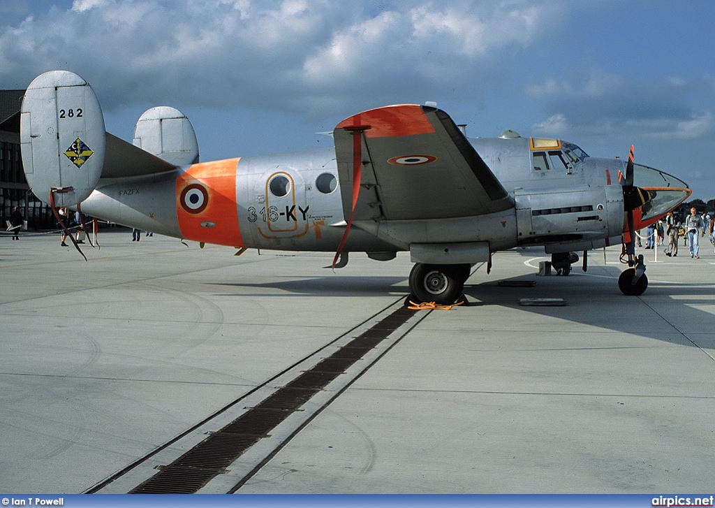 F-AZFX, Dassault MD311 Flamant, Private