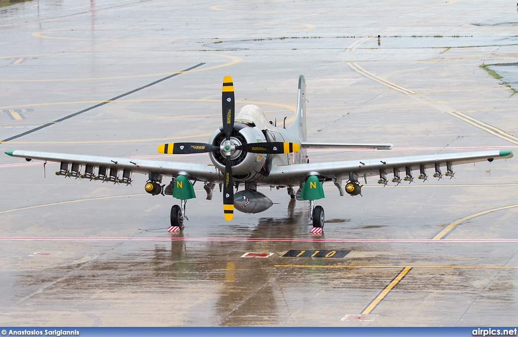 F-AZHK, Douglas AD-4NA Skyraider, Private