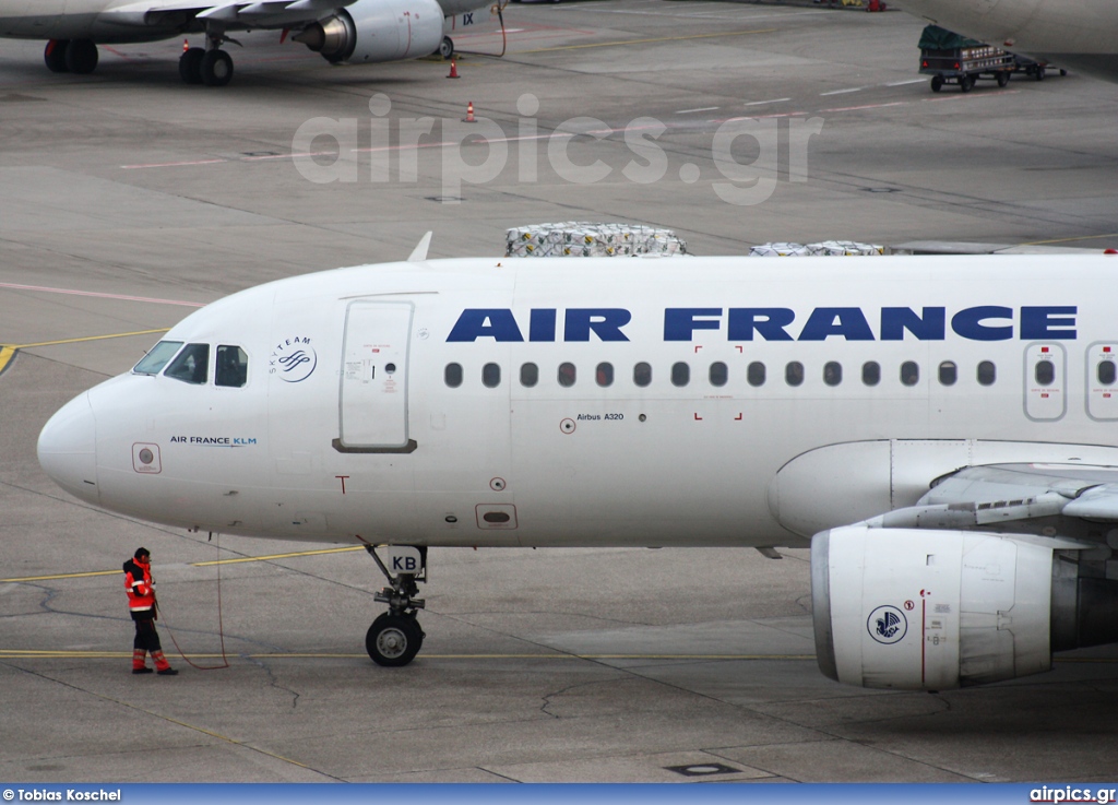 F-GFKB, Airbus A320-100, Air France