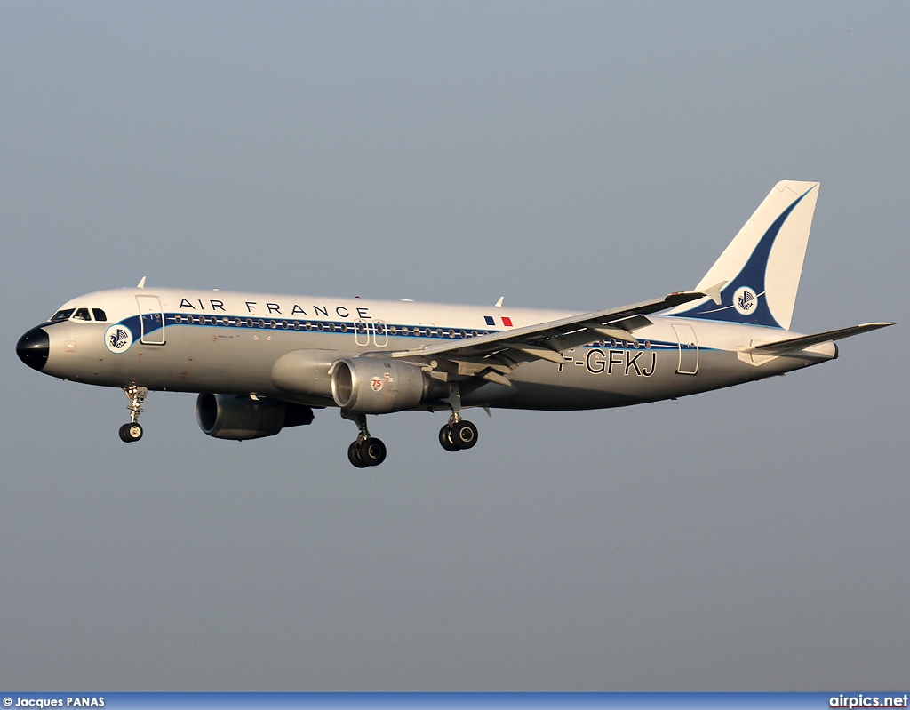 F-GFKJ, Airbus A320-200, Air France