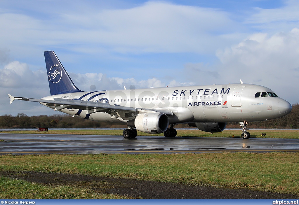 F-GFKY, Airbus A320-200, Air France