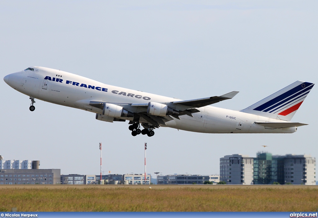 F-GIUC, Boeing 747-400ERF(SCD), Air France