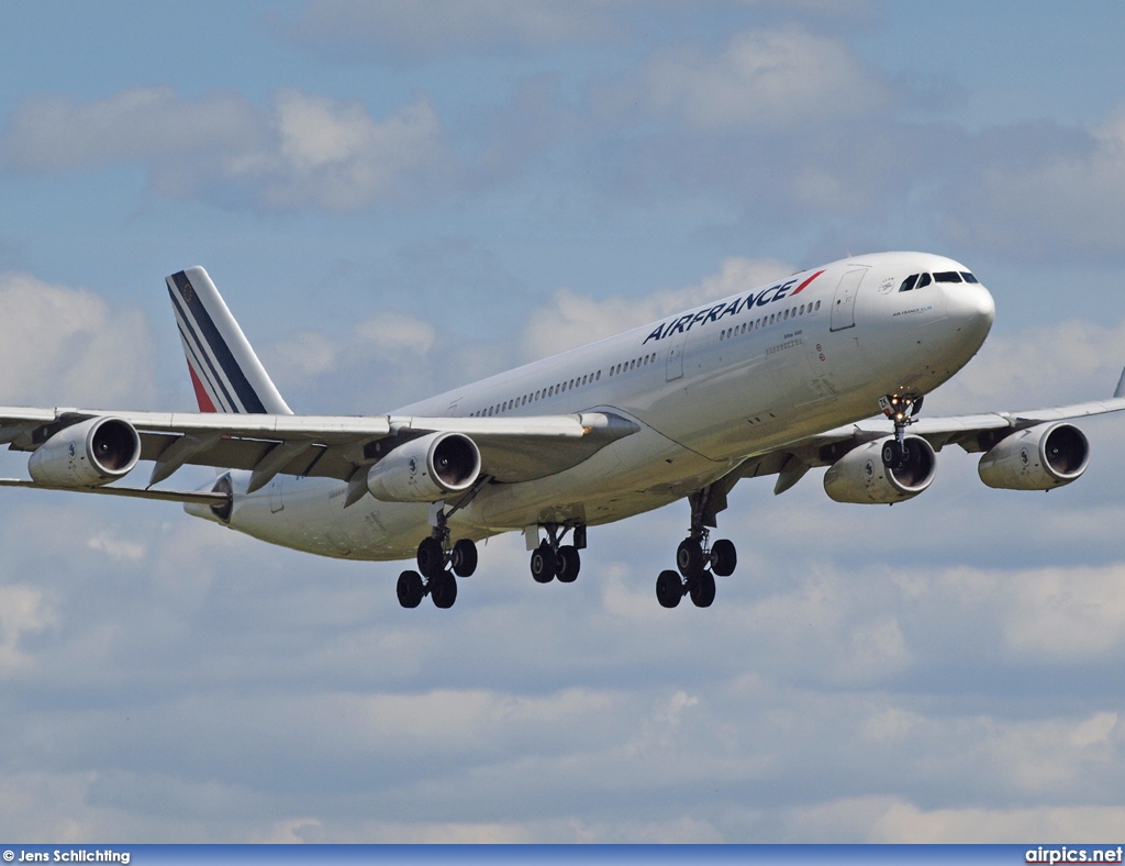 F-GLZK, Airbus A340-300, Air France