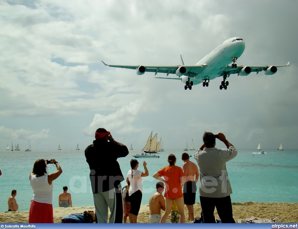 F-GLZT, Airbus A340-300, Air France