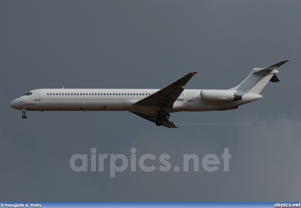 F-GMLU, McDonnell Douglas MD-83, Untitled