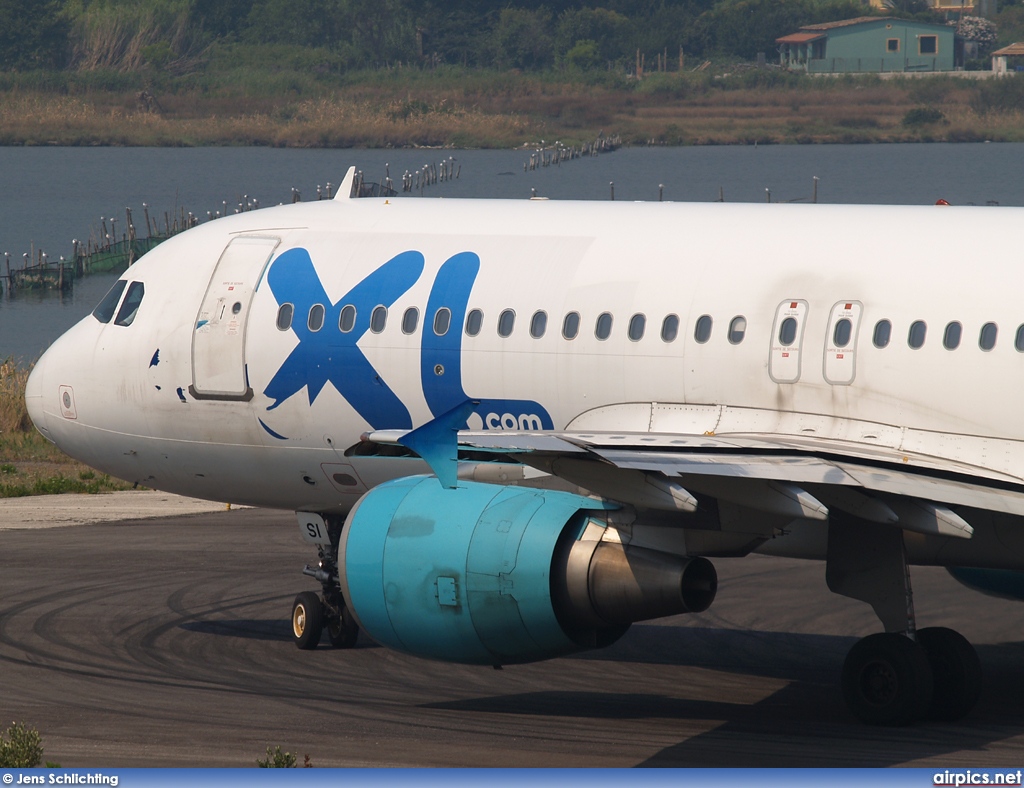 F-GRSI, Airbus A320-200, XL Airways France