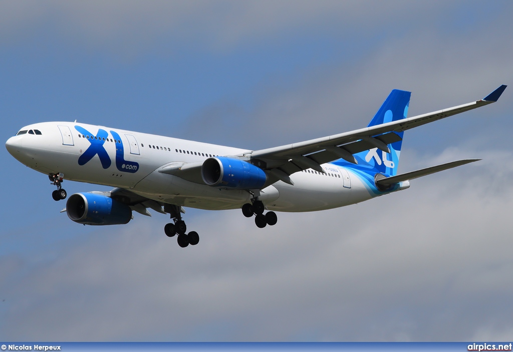 F-GSEU, Airbus A330-200, XL Airways France